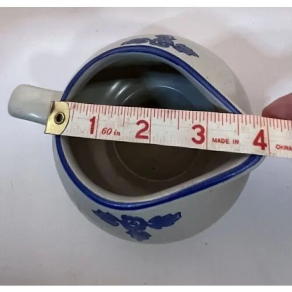 Pfaltsgraf Yorktowne Gravy/Syrup Pitcher Blue Flowers Pottery Stone‎